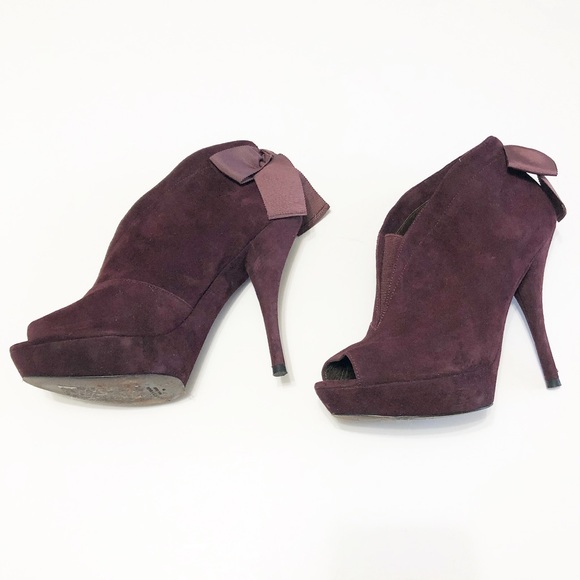 Vera Wang Royce Bootie Heels - Picture 3 of 10